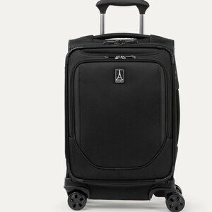 BLACK TRAVELPRO MAXLTE 4 EXP SPINNER CARRYON